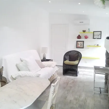 Maison De 2 Chambres Avec Piscine Partagee Et Jardin Clos A A 5 Km De La Plage Calenzana