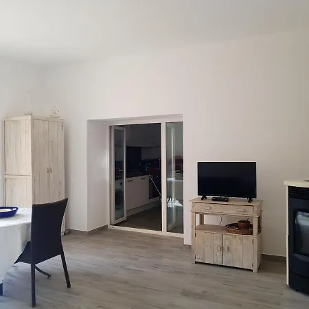 Maison De 2 Chambres Avec Piscine Partagee Et Jardin Clos A A 5 Km De La Plage Σπίτι διακοπών